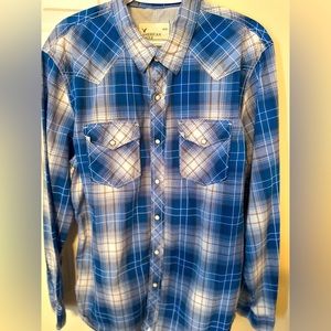 American eagle outfitters long sleeve button down shirt